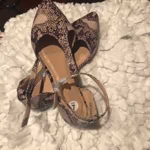 charlotte russe  shoes size 7